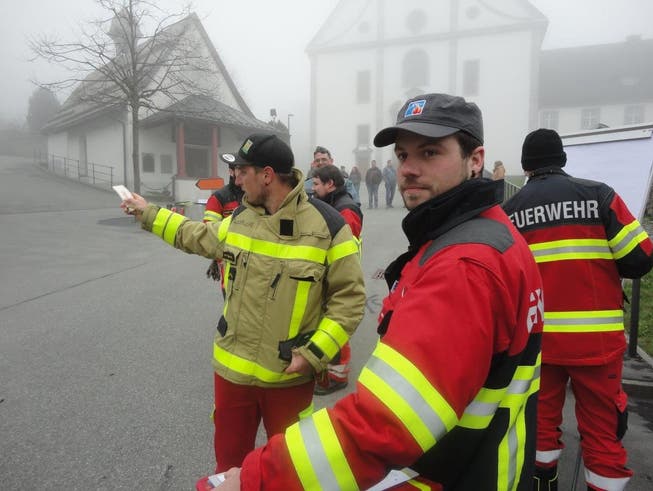 54 Angehörige der Feuerwehren aus Ob- und Nidwalden stellen sich der intensiven Ausbildungswoche in Engelberg.