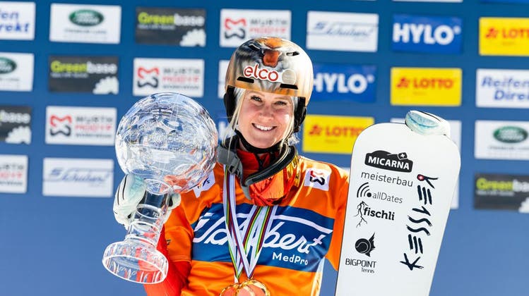Alpin-Snowboard-Gesamtweltcupsiegerin Julie Zogg ist bei der Premiere der Swiss Ski Night unter den Nominierten. (Miha Matavz/FIS)