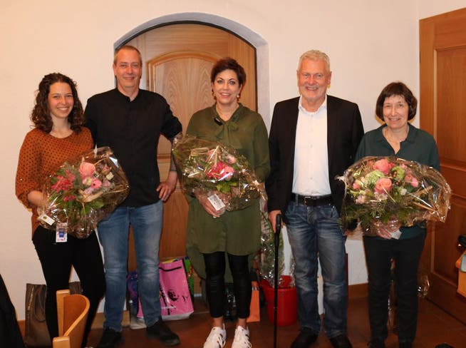 Von links: Bettina Egeter (neue Stützpunktleiterin), Laurent Déverin (abtretender Präsident), Diana Hedinger (neue Stützpunktleiterin), Beni Heeb (neuer Präsident) und Edith Thomann (pensionierte Stützpunkleiterin).