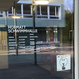 Das Hallenbadgebäude Hoffmatt 2 ist bis auf Weiteres geschlossen. (Bild: Gemeinde Meggen)