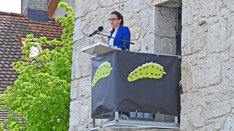 Rebekka Salm hält die Turmrede der Oltner Kabarett-Tage 2023. (Bild: Remo Fröhlicher)