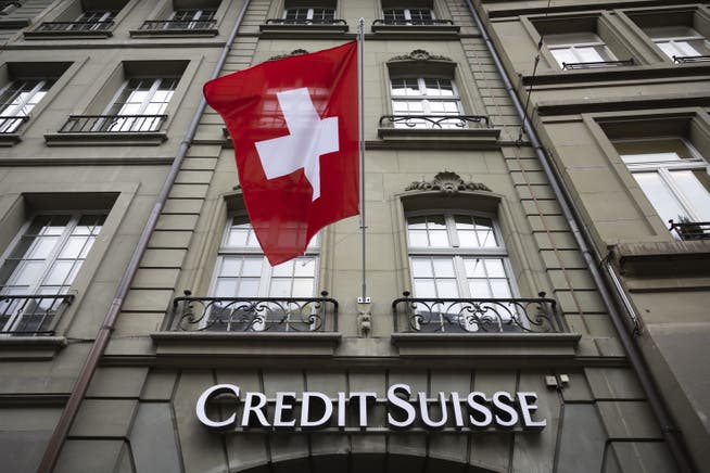 Vorerst bleibt die Credit Suisse bestehen. Die Integration in die UBS werde stufenweise geschehen.