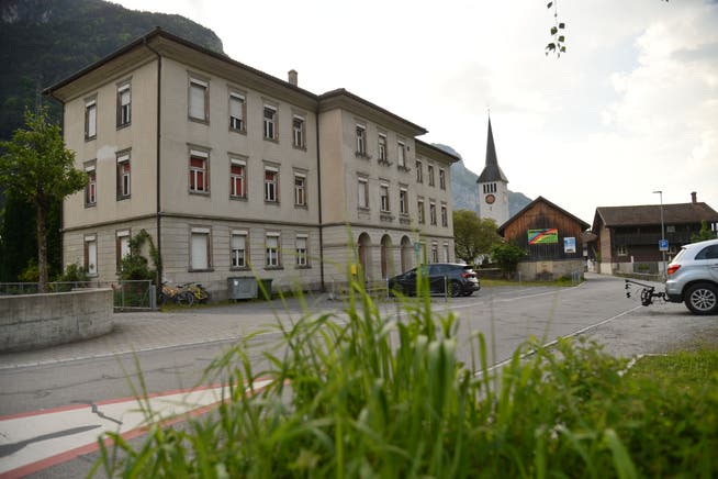 Das Kirchmatt-Schulhaus soll in den Besitz der Römisch-Katholischen Kirchgemeinde übergehen. 