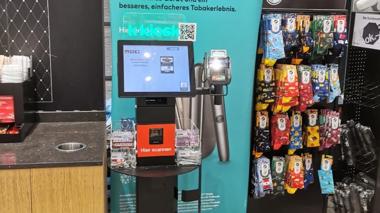 So sehen die Self-Checkout-Automaten im Kiosk aus. (Bild: ehs)