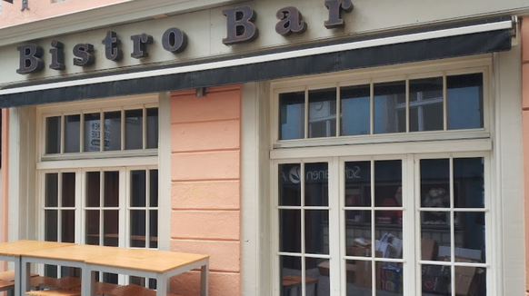 20 bis 30 Männer stürmen die Bistro Bar: «Es herrschte ein Riesenchaos»