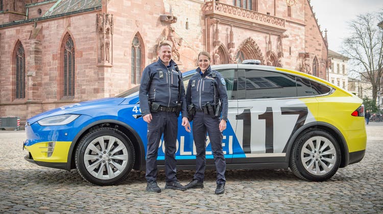 So sieht die neue Uniform der Basler Polizei aus. (Zvg Polizei BS)