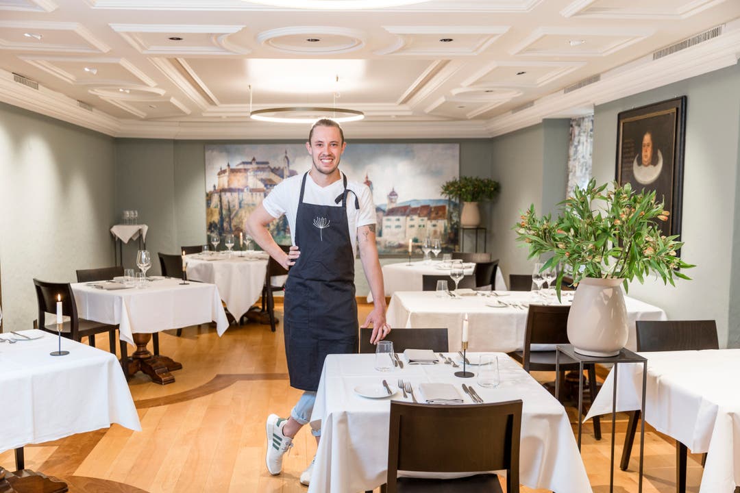 Baden, 31. Mai: Spitzenkoch Niklas Schneider und das Restaurant Grosser Alexander werden bei «Gault-Millau» mit 15 Punkten geführt. Ab Juli empfängt das Team seine Gäste neu im zentraler gelegenen «Paradies».