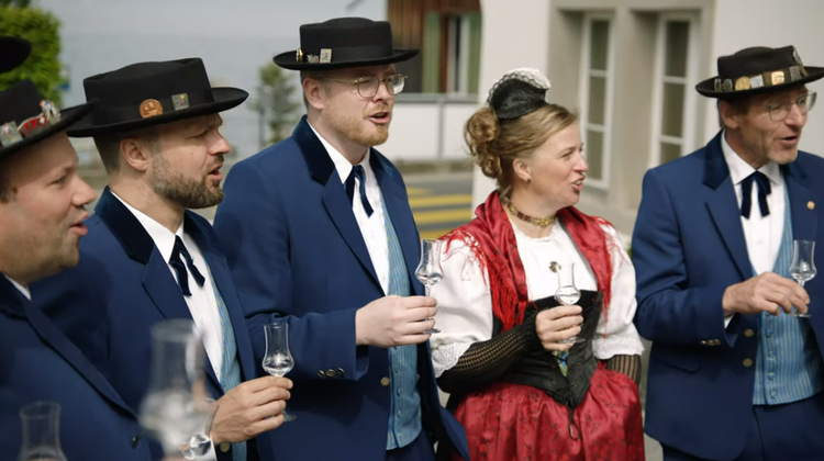 Der Jodlerklub Walchwil im Video. (Bild: Screenshot Youtube)