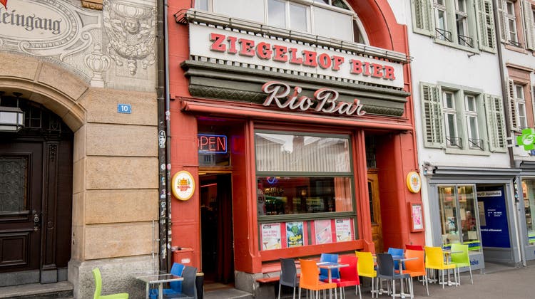 Seit 1949 gibt es die Rio Bar am Barfüsserplatz. (Bild: Nicole Nars-Zimmer)