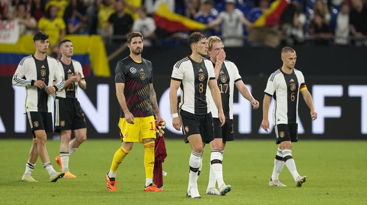 Die deutsche Nationalmannschaft ist momentan ein Schatten seiner selbst. (Martin Meissner / AP)