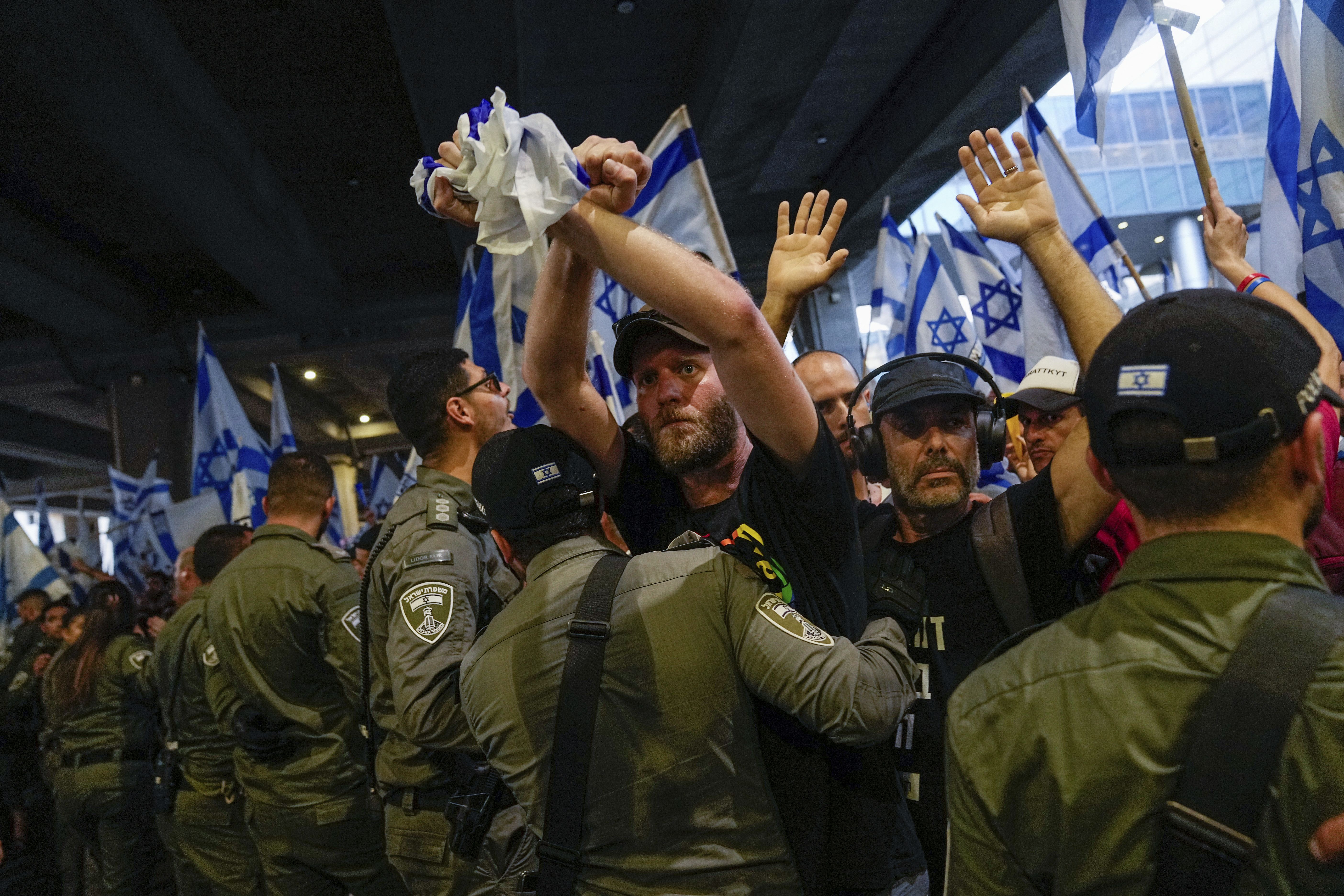 Zehntausende Israelis Protestieren Gegen Justizreform