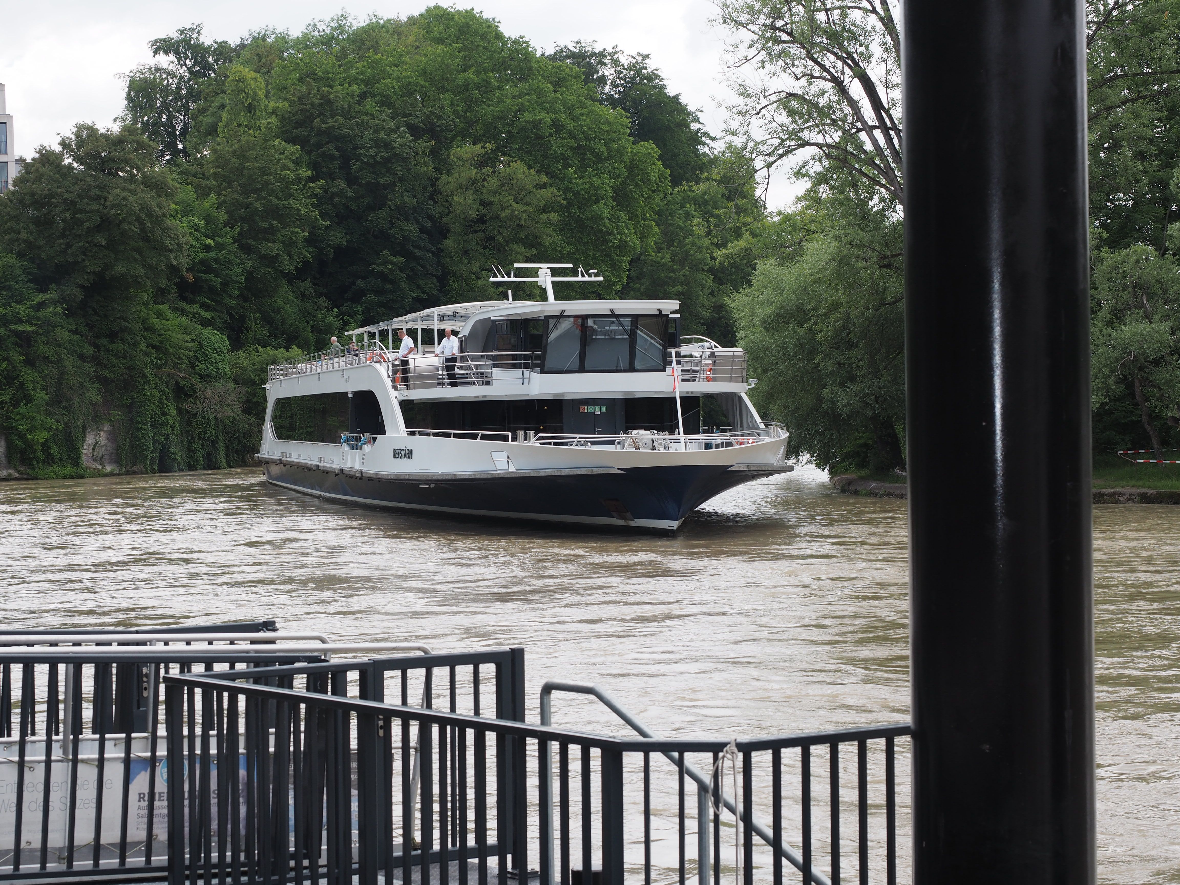 Grosse Schleusenfahrt Fällt Ins Wasser