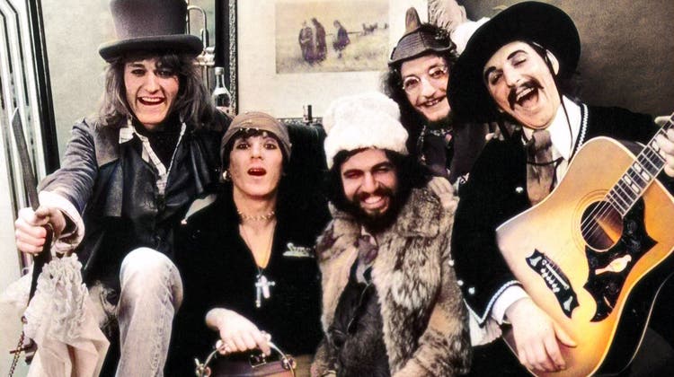 Rumpelstilz  im Jahr 1976: Hanery Amman, Polo Hofer, Milan Popovich, Schifer Schafer und Küre Güdel (von links). (Bild: Getty)