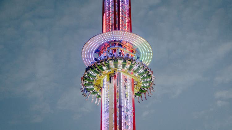 Der Freifall-Turm an der Badenfahrt. (Bild: Valentin Hehli/ARG)