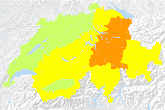 The federal severe weather warning from Friday for Saturday to Monday noon.  Orange: «significant danger».  Yellow: «moderate danger».