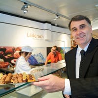 Schwere Vorwürfe gegen Ex-Chocolatier Läderach: Auch er soll Schüler gezüchtigt haben – Kanton St.Gallen wird bei Aufklärung blockiert