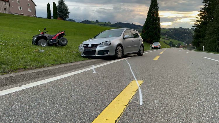Beim Unfall wurden drei Personen verletzt. (Bild: Kantonspolizei Appenzell Ausserrhoden)