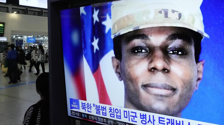 Nordkoreas Behörden hätten entschieden, dass der US-Soldat Travis K. ausgewiesen werde. (Bild: Ahn Young-Joon / AP)