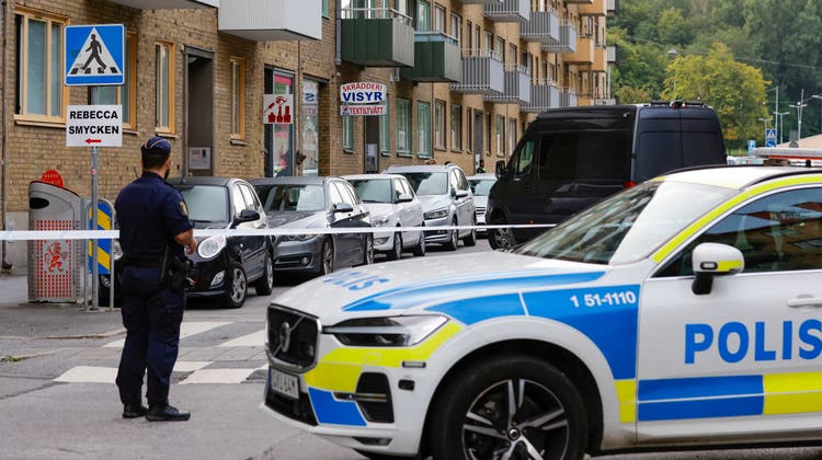 Polizeiabsperrung nach einer Bombenexplosion in Göteborg: Die Gewaltwelle hält an, jetzt soll die Armee eingreifen. (Adam Ihse/Tt / EPA TT NEWS AGENCY)