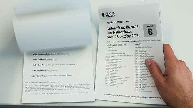 Die Wählerinnen und Wähler im Kanton Luzern können für die Nationalratswahlen 2023 aus 51 Listen und Sublisten auswählen. Das gabs noch nie und die grosse Zahl sorgt auch für Kritik. (Bild Jakob Ineichen (Luzern, 28. 9. 2023))