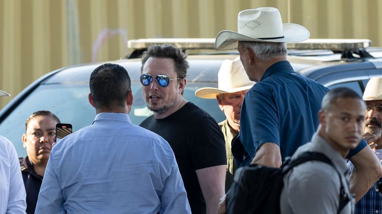 Elon Musk hat Ende September die US-Grenze besucht, um sich ein Bild von der Situation zu machen. (Bild: Getty Images North America)