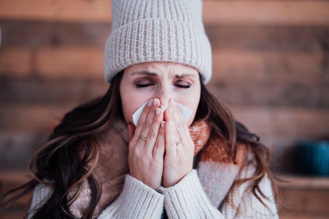 Mit der kalten Jahreszeit zirkulieren die Grippeviren wieder vermehrt. Ab dieser Woche kann man sich dagegen impfen lassen.