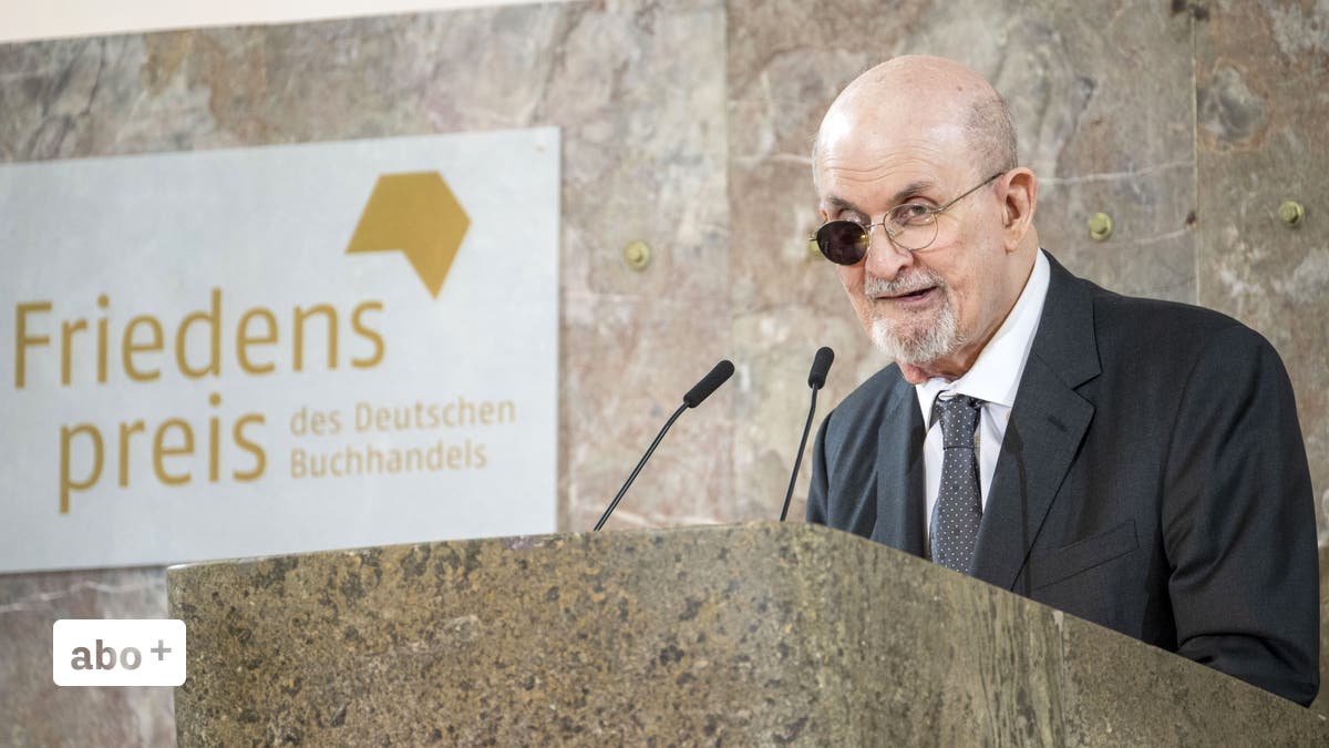 Salman Rushdie mit Friedenspreis geehrt seine Rede ist ein Plädoyer für Kunst Salman Rushdie mit Friedenspreis geehrt seine Rede ist ein Plädoyer für Kunst