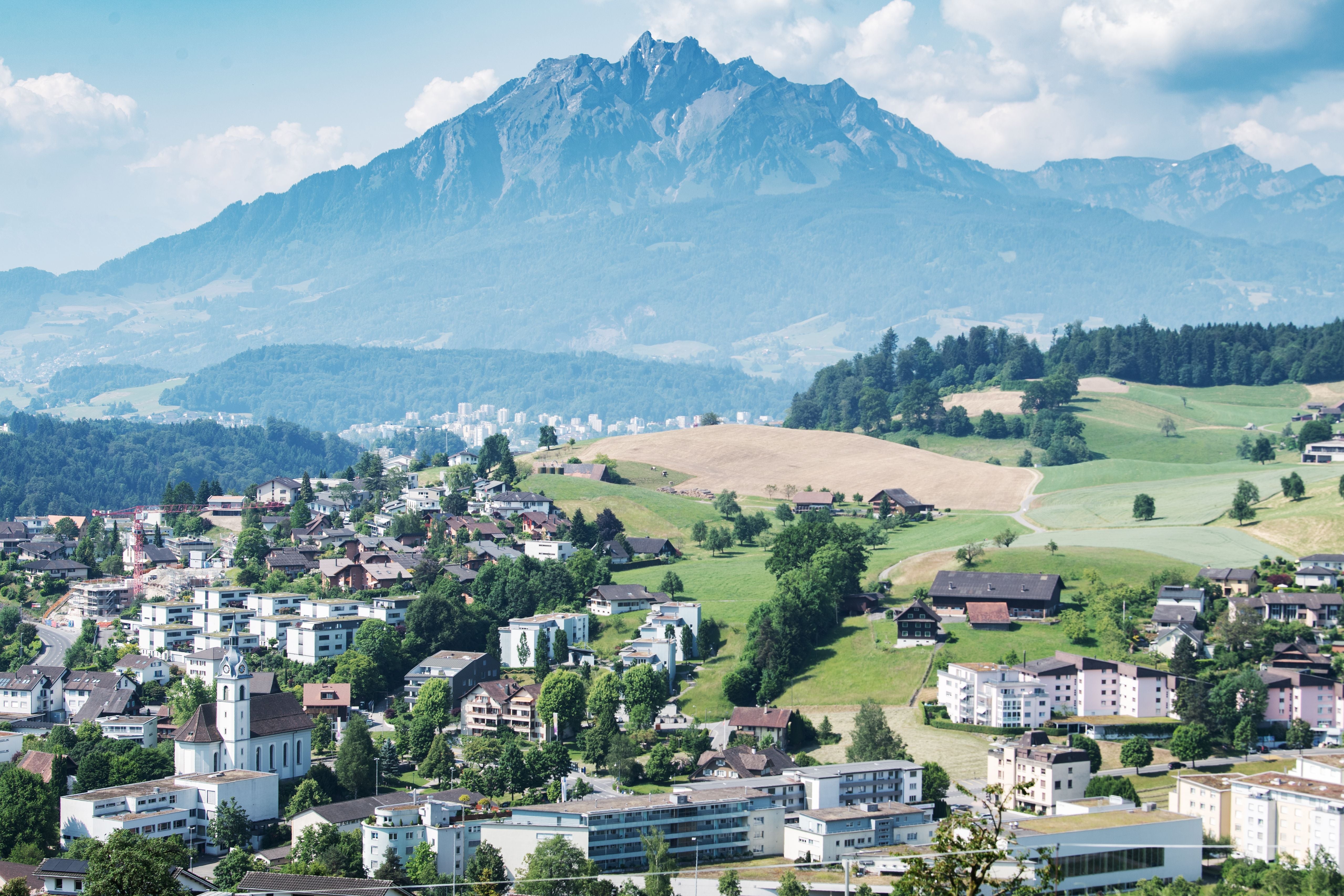 Gegen Die Ortsplanungsrevision Adligenswil Sind 33 Einsprachen Eingegangen