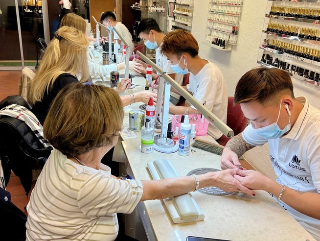 Nagelstudio Ohne Termin In Der Nähe Vietnamesisches Nagelstudio in Solothurn: ein Blick in eine boomende