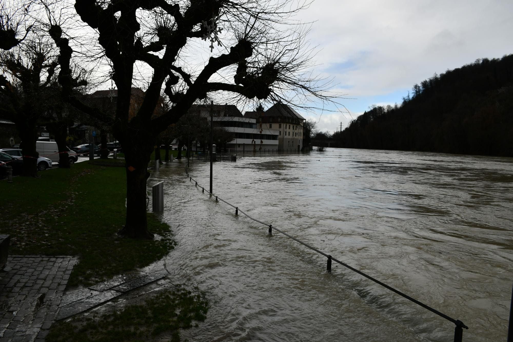 Hochwasser-Lage Im Aargau: Schutzmassnahmen In Brugg Und Aarau