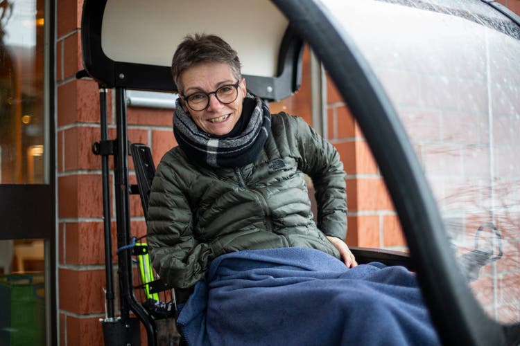 Der Scooter fährt maximal acht Stundenkilometer.