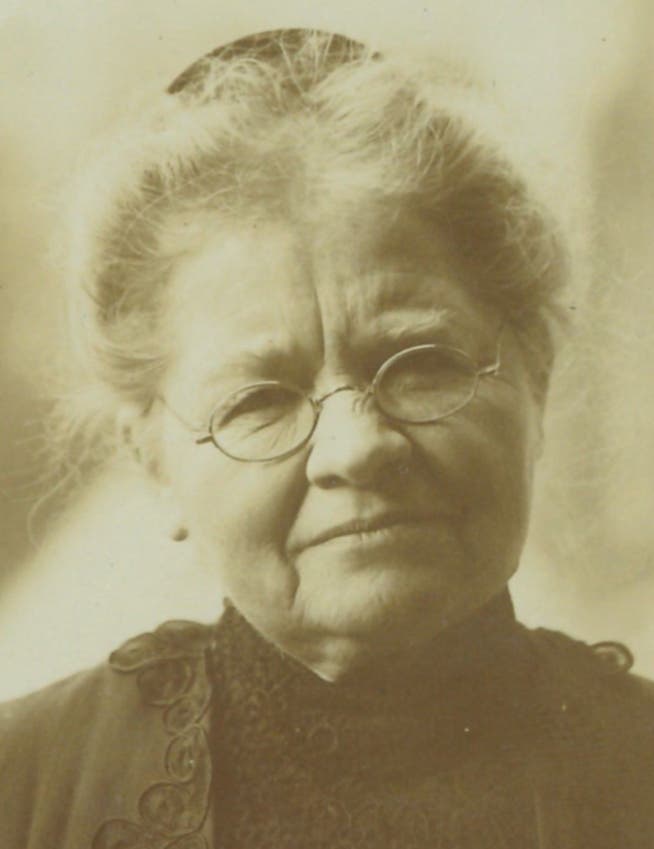 Julie Hunziker war eine einflussreiche Figur für Schloss Liebegg. Sie verstarb 1921 – ihr Geist scheint aber noch präsent zu sein.