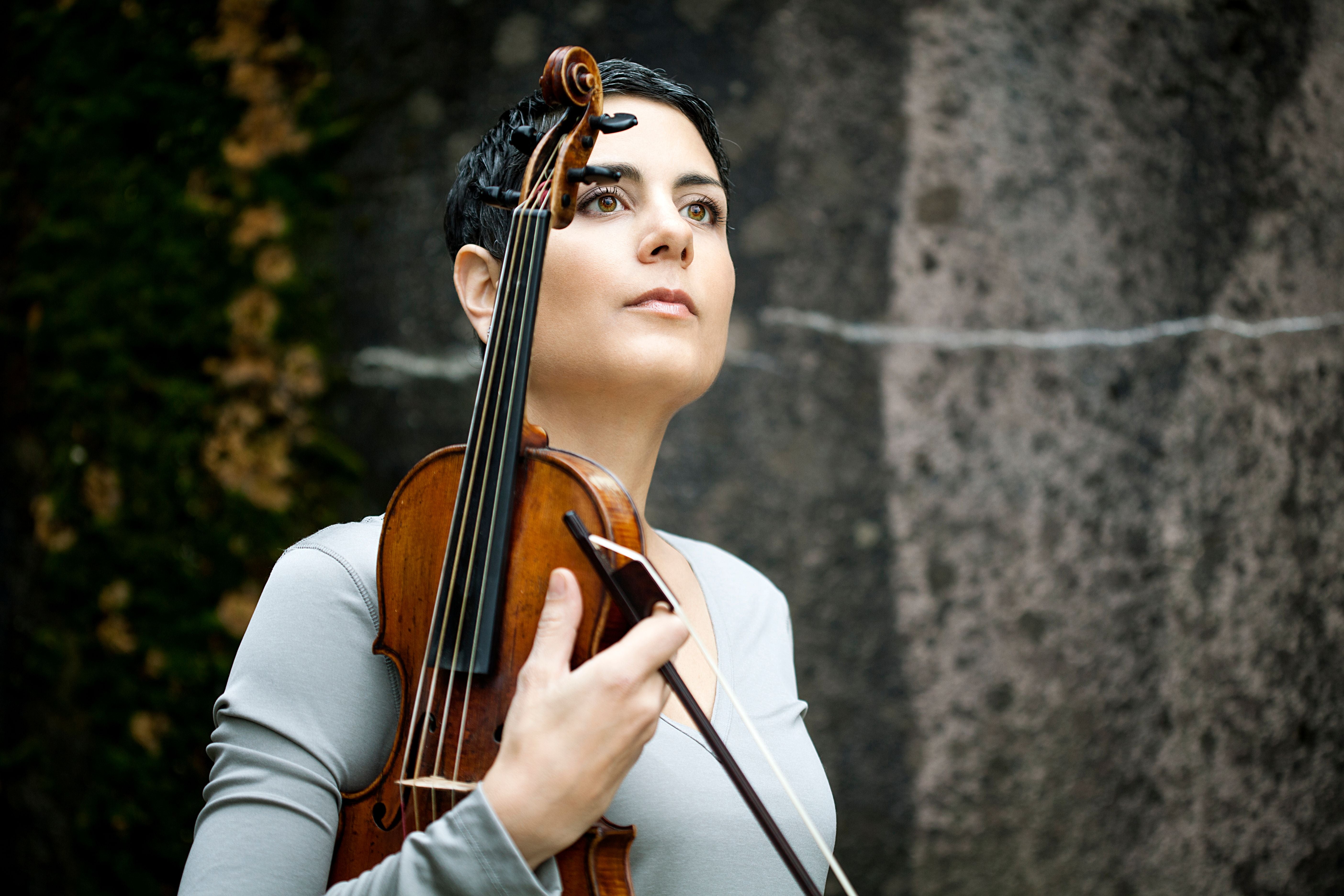 Leila Schayegh Spielt Bach Und Veracini: Porträt Einer Meisterviolinistin