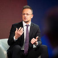 «Wir zerstören unsere Glaubwürdigkeit»: Der ungarische Aussenminister und der lettische Ex-Präsident kreuzen die Klingen