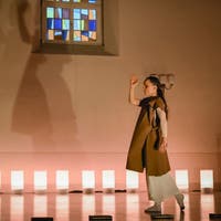 Abkehr vom Lärm der Welt: Die Tänzerin Robina Steyer bewegt sich in «Sancta Wiborada» auf den Spuren der St.Galler Inklusin und Heiligen