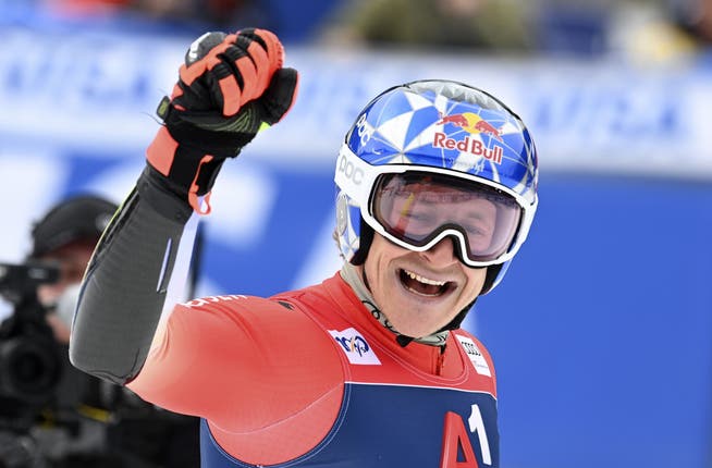 Marco Odermatt pode estar feliz: ele está prorrogando seu contrato com a Red Bull e investindo em seu fornecedor X-BIONIC.