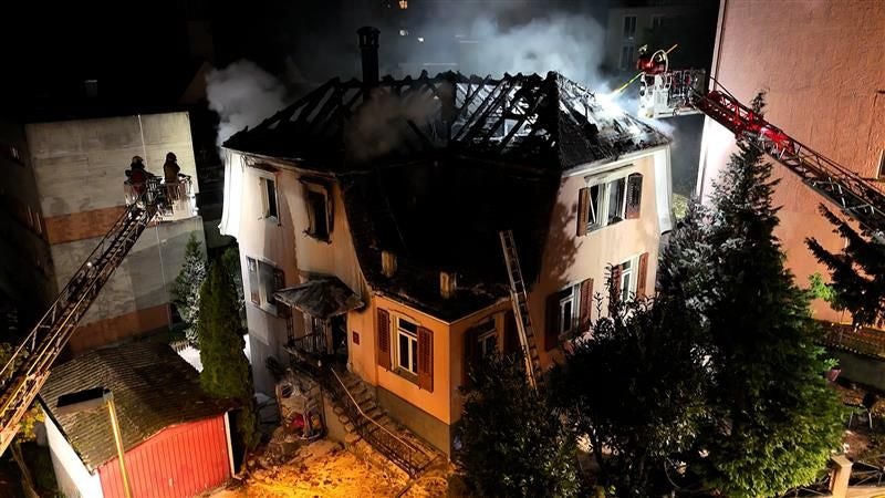 Neuhausen Am Rheinfall: Brand Zerstört Haus Im Zentrum