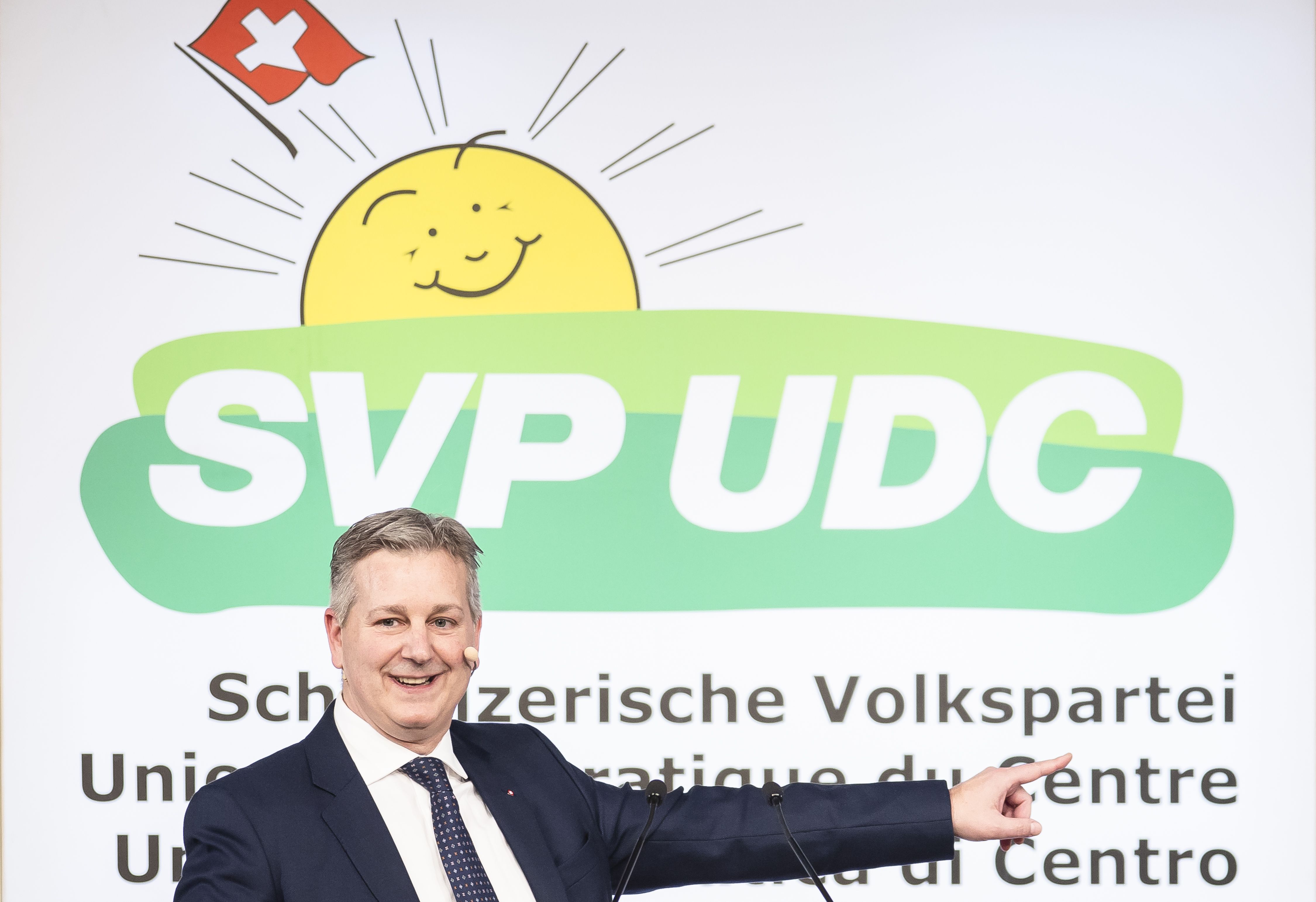 SVP Fordert Ausschaffung Von Illegalen Ausländern – Grüne Sagen Ja Zum ...